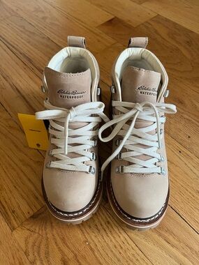 Eddie Bauer Light Beige Lace-Up Waterproof Women’s Boot